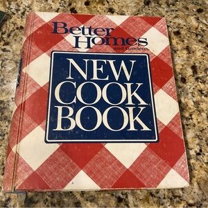 Better Homes and Gardens cook book